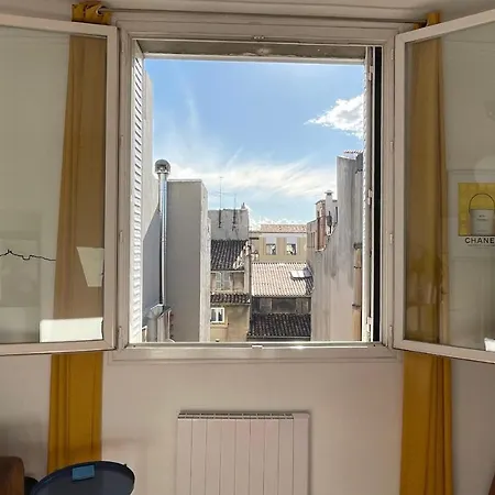 Beautiful And Bright Two Steps From The Vieux-port - Air Apartment Marseille